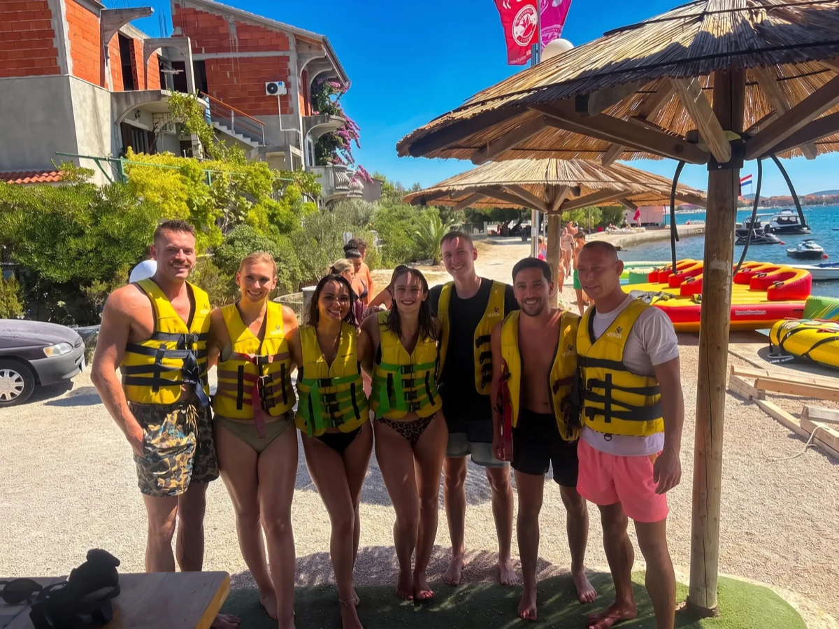 Zadovoljni gosti Jet Ski Centar Bibinje na jet skiju